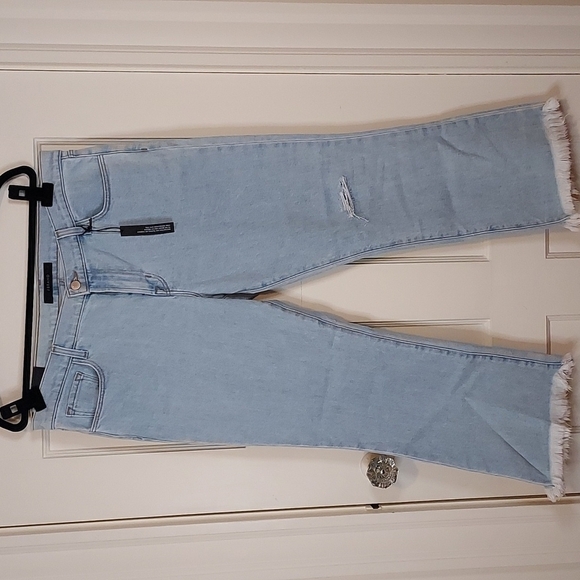 J Brand Selena Mid Rise Bootcut Crop Gigi Destruct - Picture 6 of 12